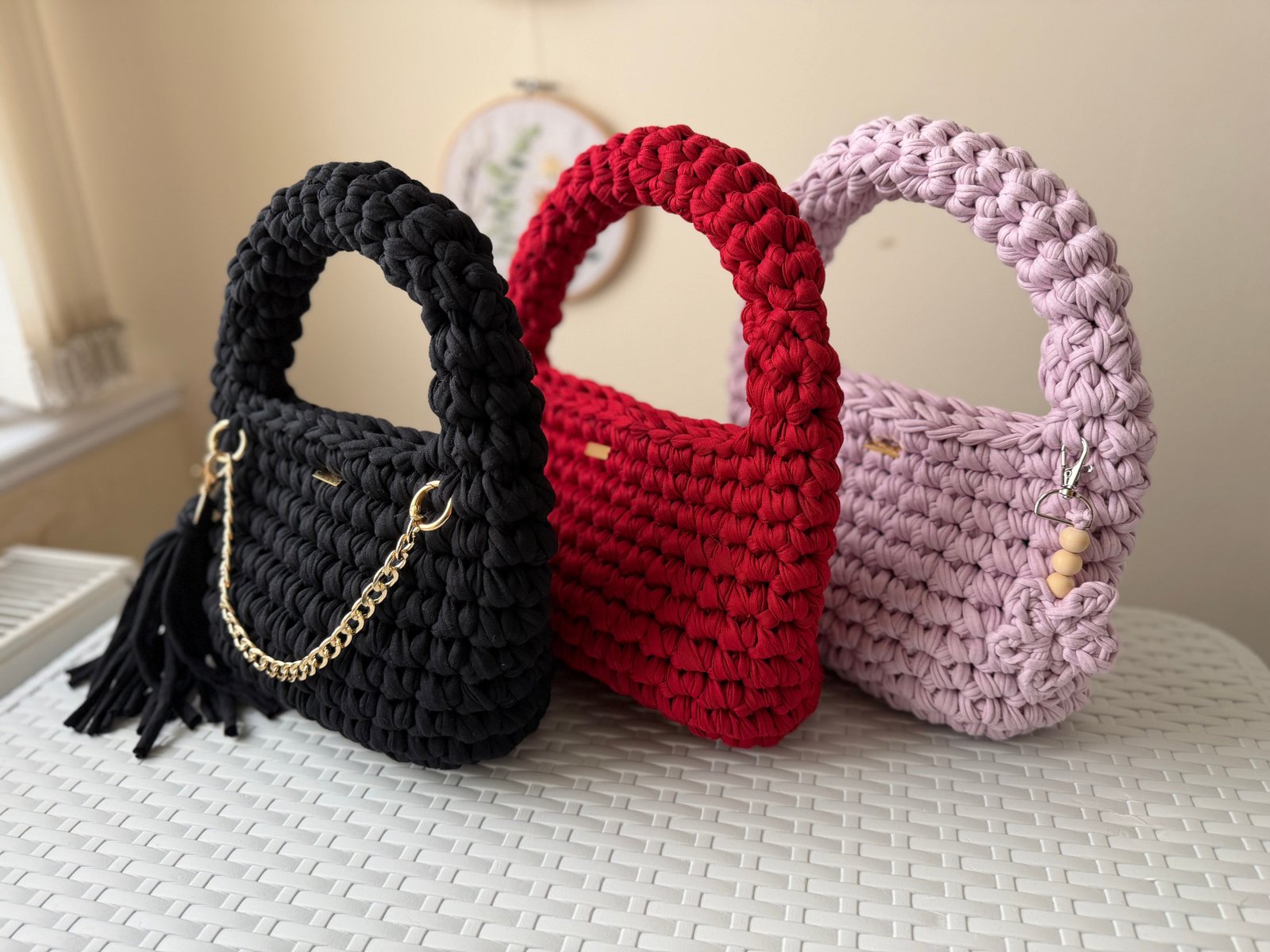 Crochet hand bag “Passion”