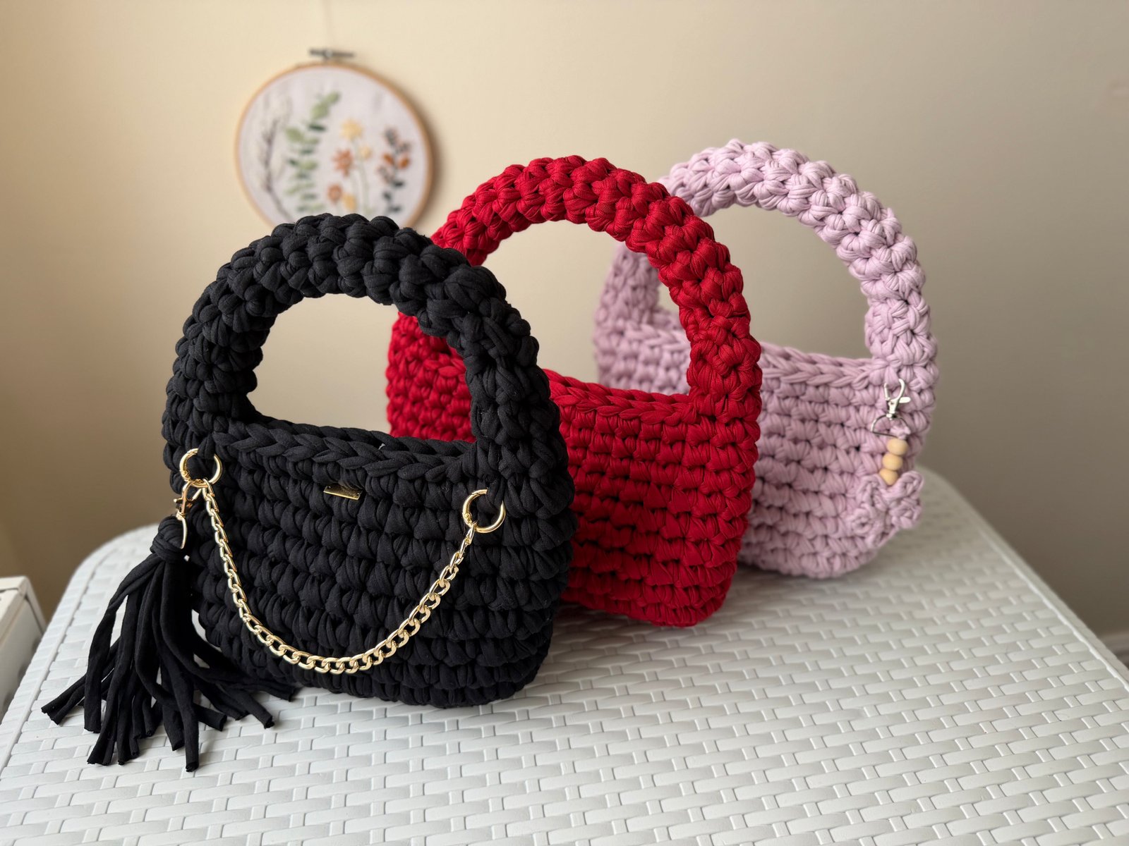 Crochet hand bag “Passion”