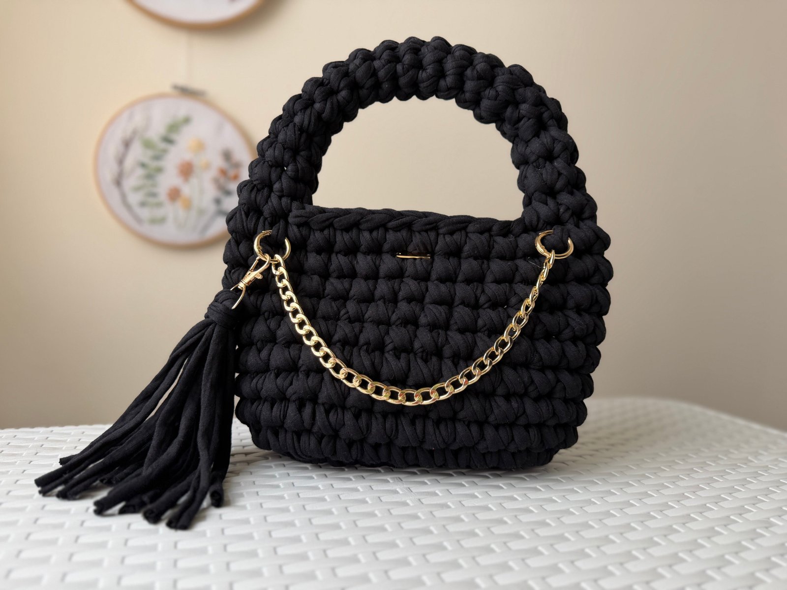 Crochet hand bag “Passion”
